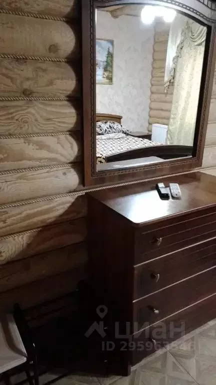 Комната Карачаево-Черкесия, Зеленчукский район, с. Архыз ул. Ленина, ... - Фото 1