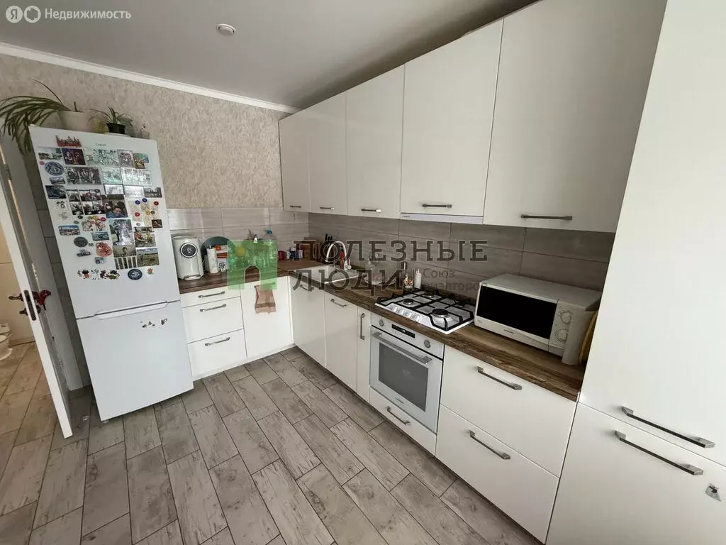 3-комнатная квартира: село Репное, Пражская улица, 1 (95 м) - Фото 2