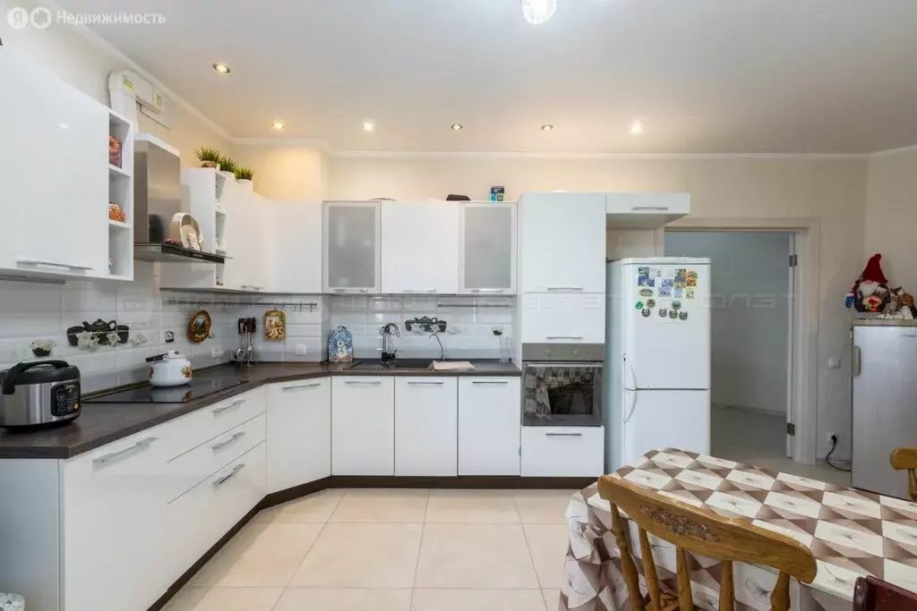 3-комнатная квартира: Казань, Ягодинская улица, 25 (89 м) - Фото 1