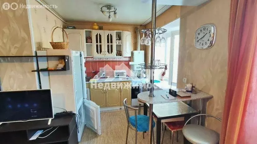 1-комнатная квартира: Новомосковск, улица Калинина, 32 (31.5 м) - Фото 0
