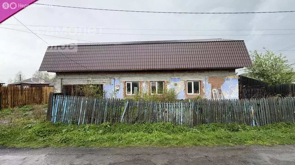 Дом в Верхняя Салда, улица Розы Люксембург, 184 (232.2 м) - Фото 0
