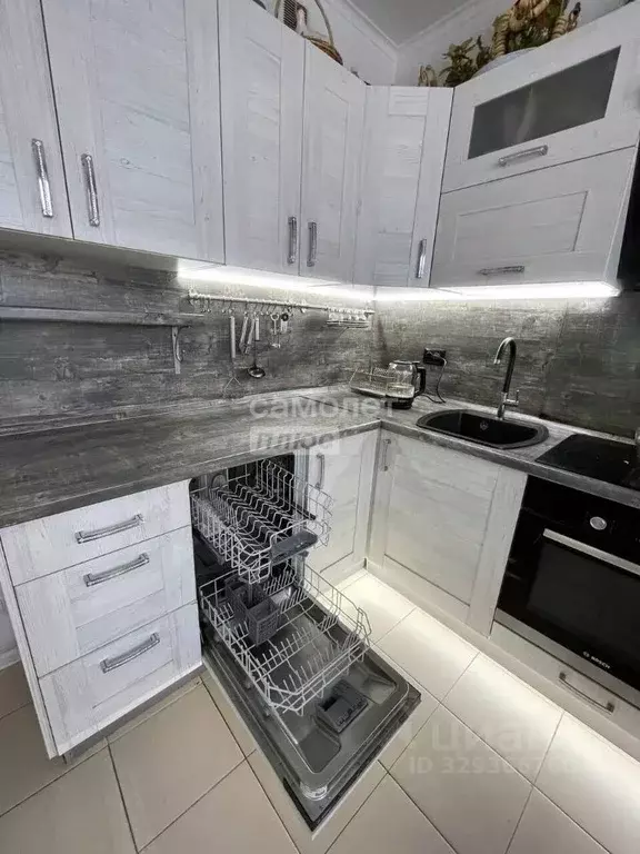 2-к кв. Москва ул. Римского-Корсакова, 11к8 (69.0 м) - Фото 1