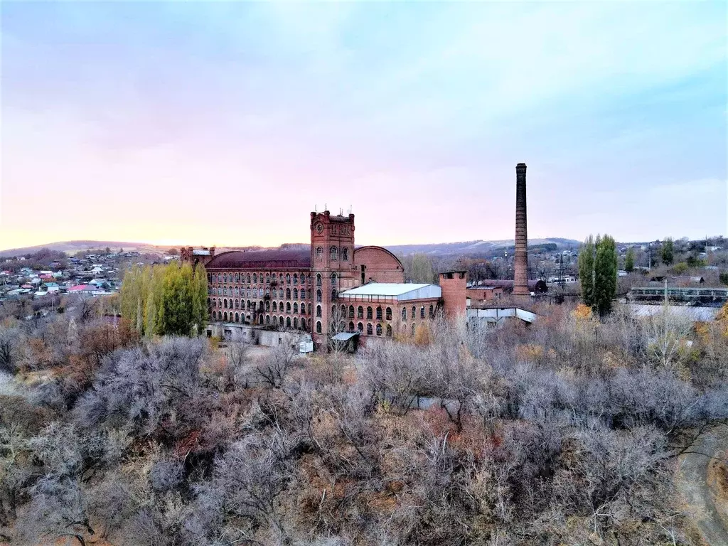 Производственное помещение в Саратовская область, пос. Красный ... - Фото 1