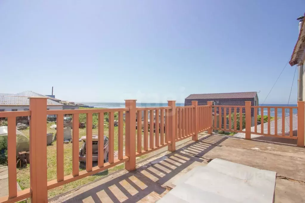 Дом в Сахалинская область, Холмский городской округ, с. Серные ... - Фото 1