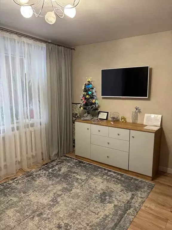 1-к кв. Смоленская область, Гагарин Стройотрядовская ул., 8 (35.0 м) - Фото 1