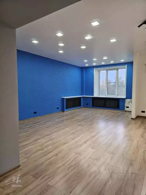 2-к кв. Алтайский край, Барнаул Промышленная ул., 4 (65.4 м) - Фото 1