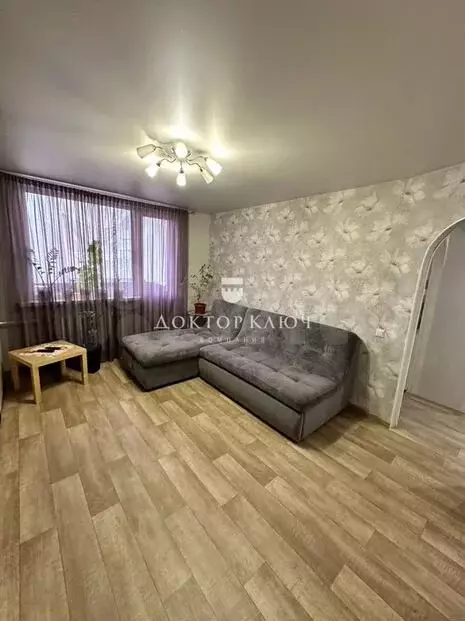 2-к. квартира, 43 м, 5/5 эт. - Фото 1