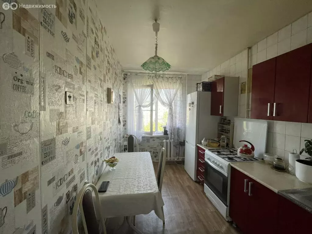 3-комнатная квартира: Астрахань, улица Николая Островского, 156к3 (64 ... - Фото 0