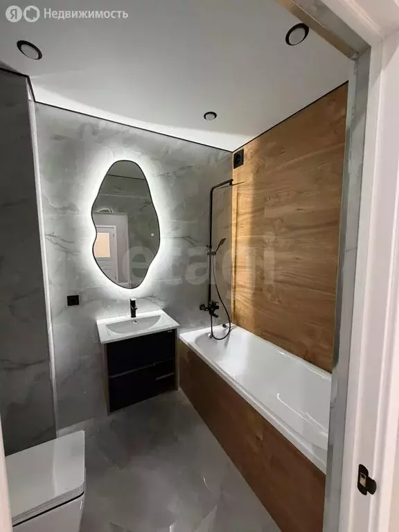 3-комнатная квартира: Магас, улица Бота Гагиева, 6 (96 м) - Фото 2