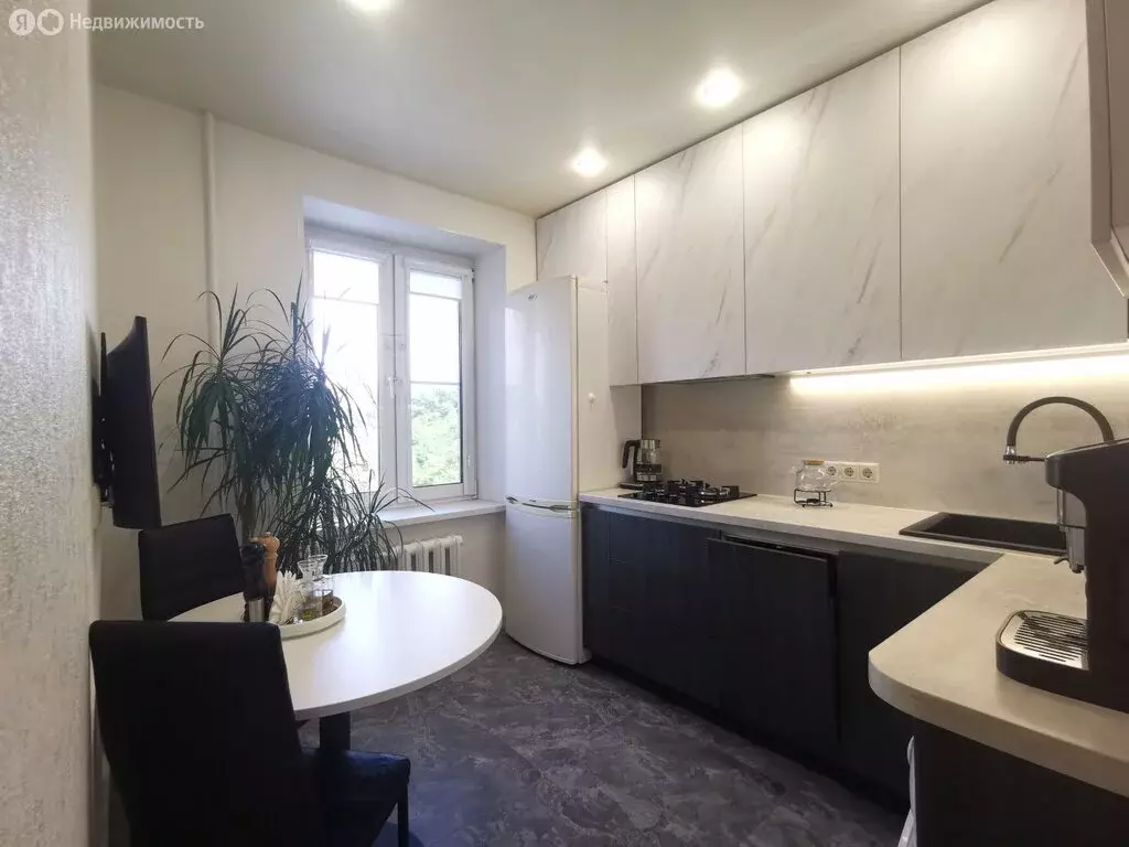 3-комнатная квартира: Москва, улица Косыгина, 5 (70 м) - Фото 0