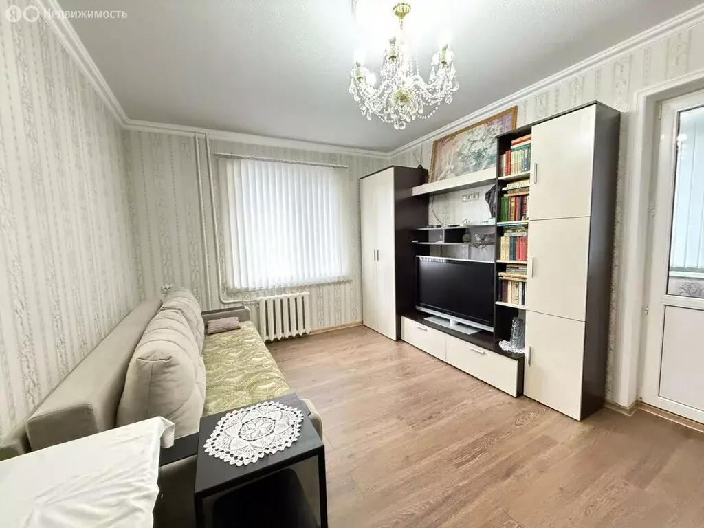 3-комнатная квартира: Нальчик, проспект Кулиева, 6 (60 м) - Фото 1