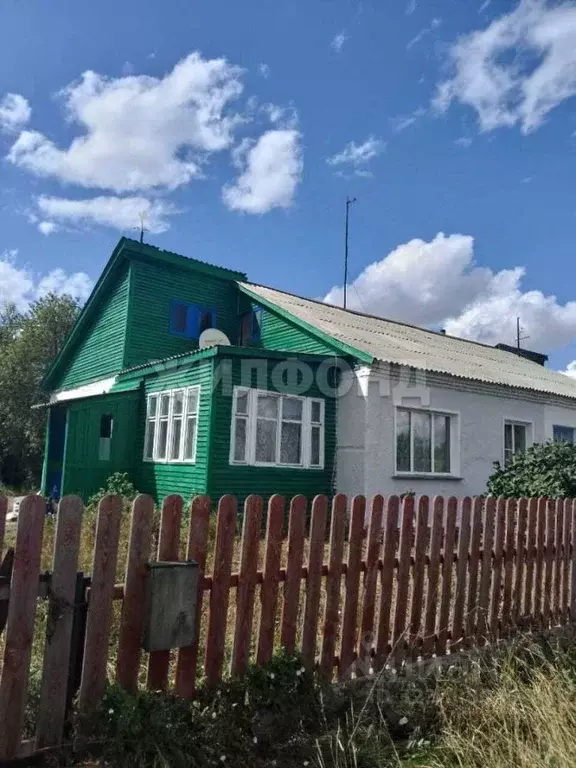 Дом в Новосибирская область, Краснозерский район, Лотошанский ... - Фото 0