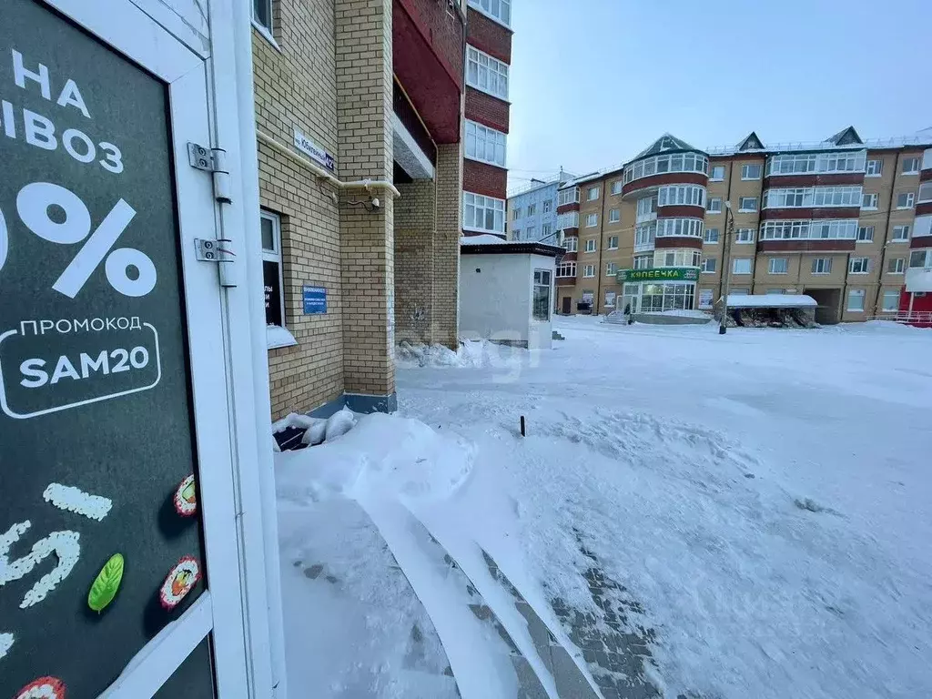 Офис в Ямало-Ненецкий АО, Новый Уренгой Юбилейный мкр, 4/2А (120 м) - Фото 1