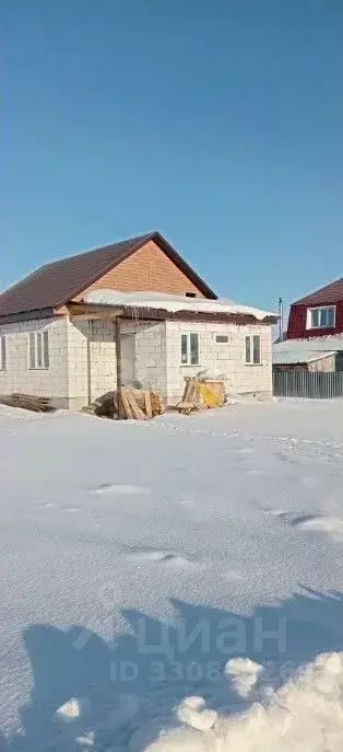 Дом в Алтай, Майминский район, с. Подгорное пер. Ягодный, 12 (66 м) - Фото 1