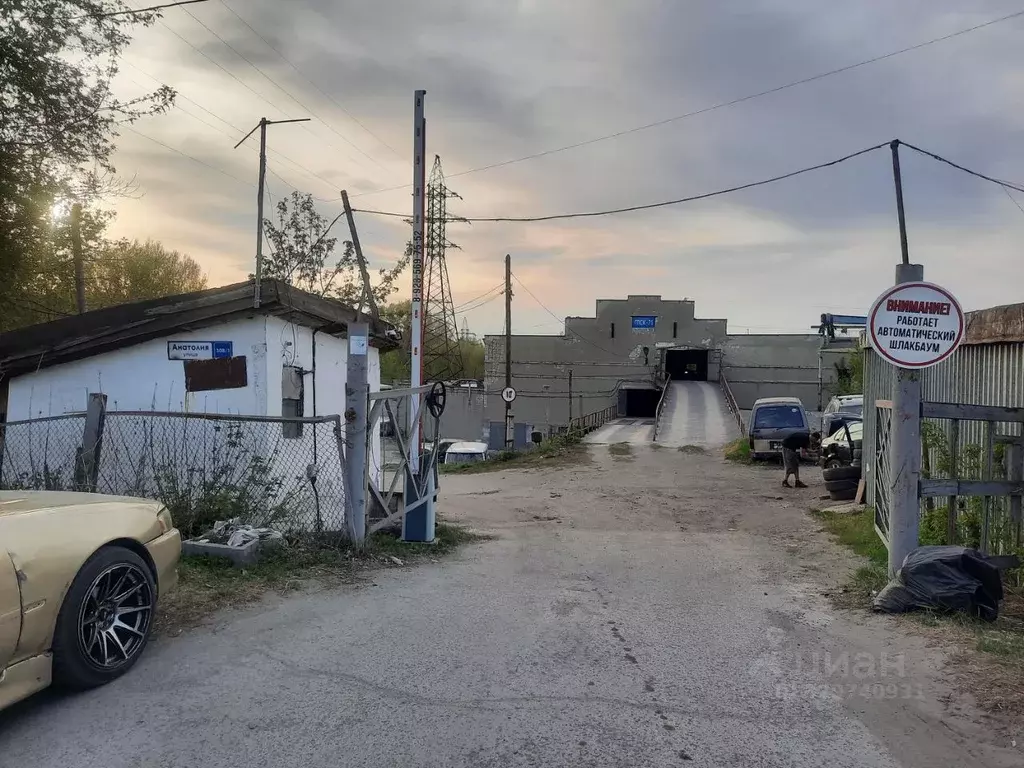 Гараж в Алтайский край, Барнаул ул. Анатолия, 308 (18 м) - Фото 1