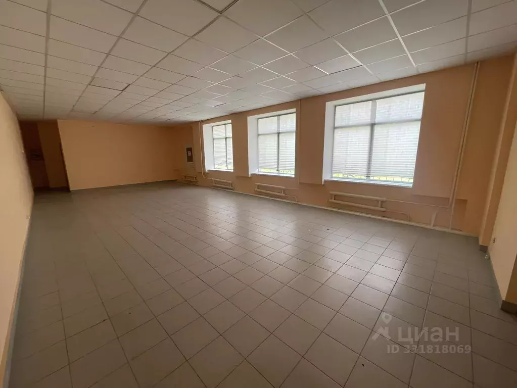 Помещение свободного назначения в Омская область, Омск Городок ... - Фото 1