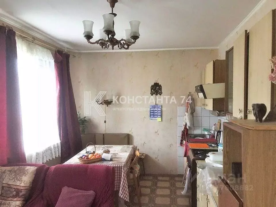 Дом в Челябинская область, Куса г. Кусинское городское поселение, ул. ... - Фото 1