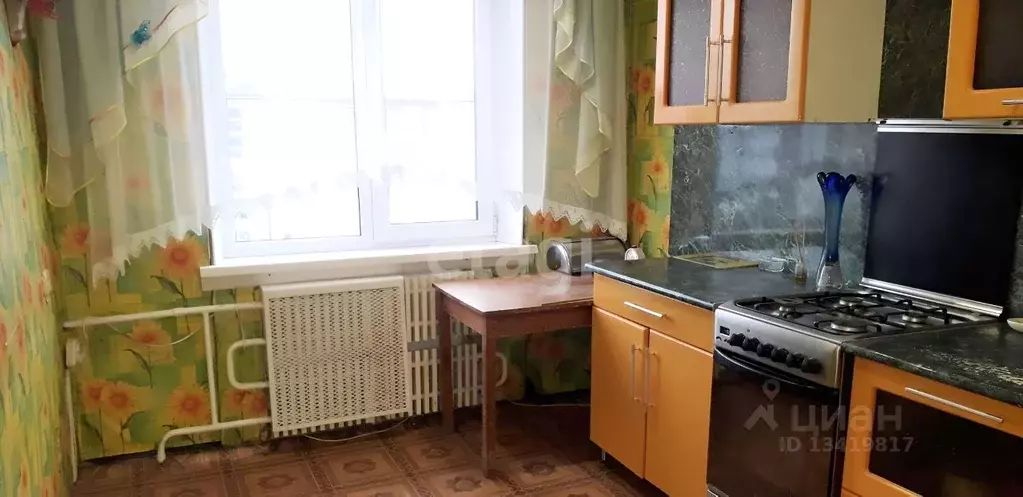 3-к кв. Брянская область, Жуковка пер. Мальцева, 7 (60.0 м) - Фото 0