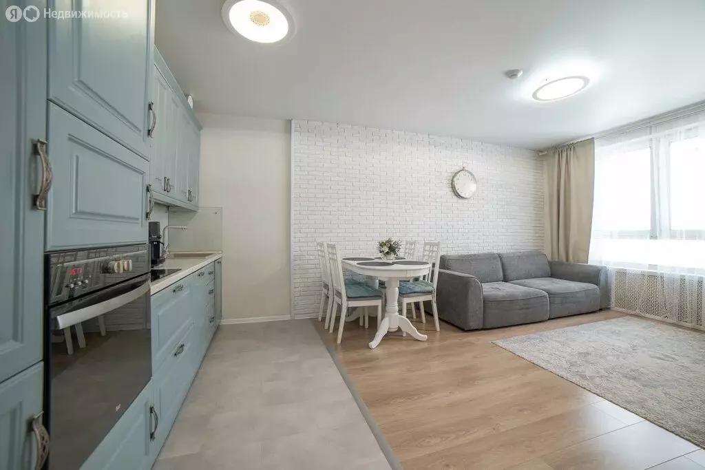 2-комнатная квартира: Екатеринбург, проспект Космонавтов, 11В (69.2 м) - Фото 2