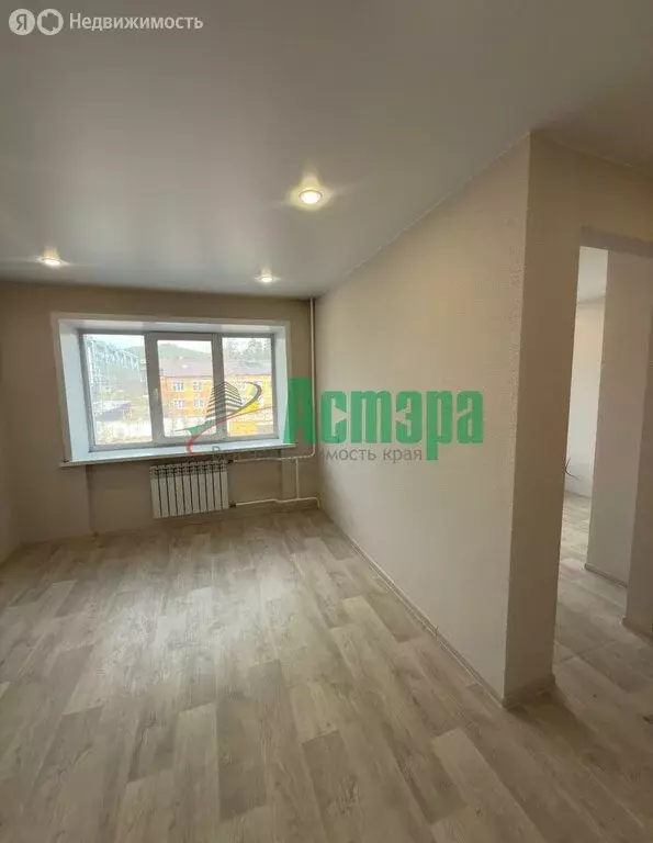 1-комнатная квартира: посёлок городского типа Атамановка, улица Связи, ... - Фото 1