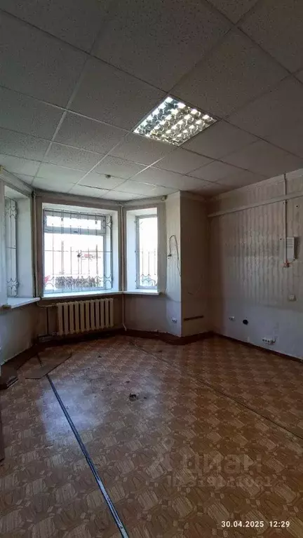 Помещение свободного назначения в Омская область, Омск Братская ул., ... - Фото 1