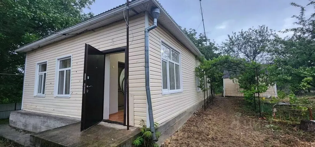 Дом в Краснодарский край, Лабинский район, Вознесенская ст-ца ул. ... - Фото 2