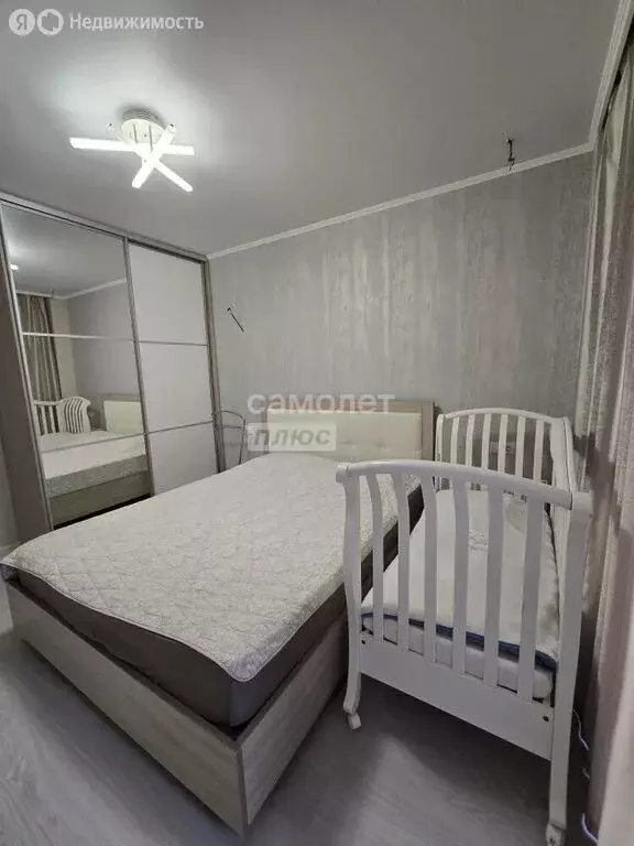 2-комнатная квартира: Тюмень, улица Василия Подшибякина, 21 (58 м) - Фото 2
