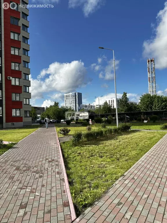3-комнатная квартира: Брянск, улица имени О.Н. Строкина, 8 (87.4 м) - Фото 1