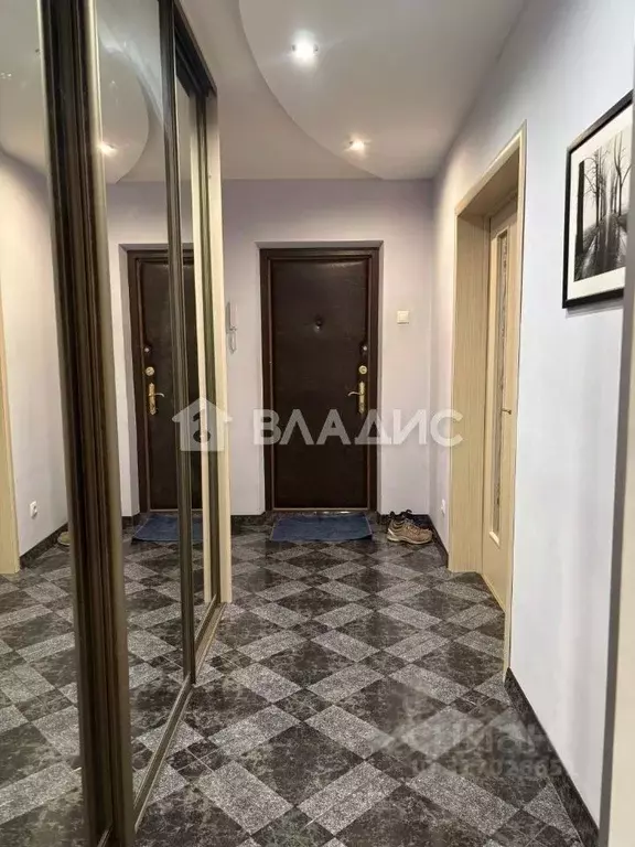 2-к кв. Московская область, Лобня ул. Маяковского, 14 (58.0 м) - Фото 0