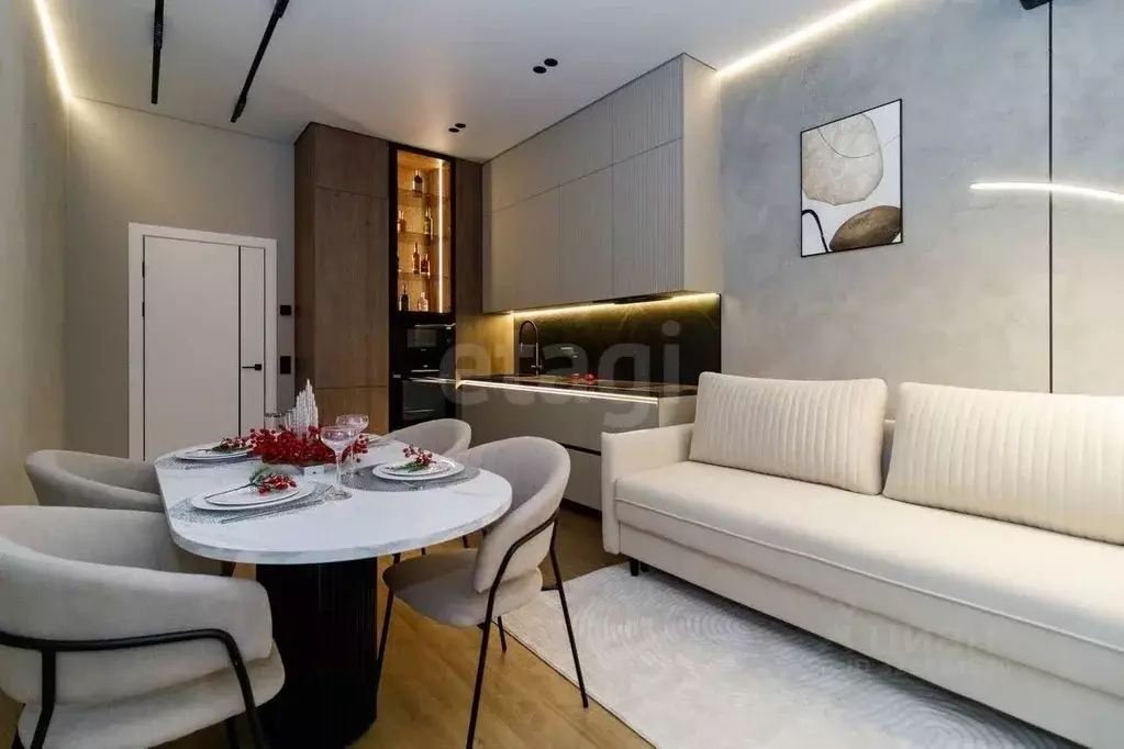 1-к кв. Тюменская область, Тюмень ул. Федюнинского, 30к9 (47.7 м) - Фото 1