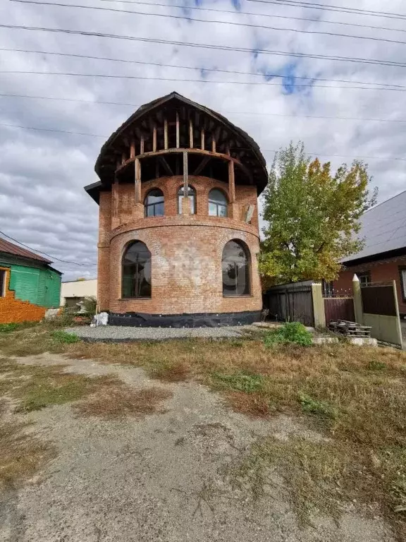 Дом в Алтайский край, Бийск ул. Алексея Кольцова (341 м) - Фото 1