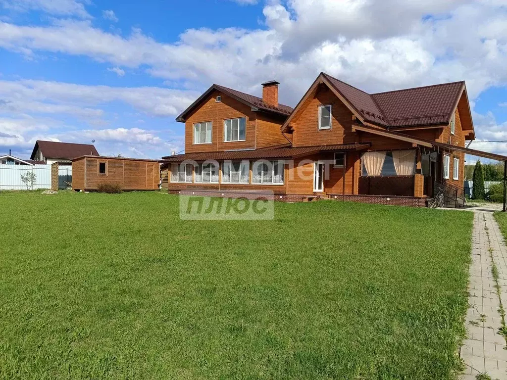 Коттедж в Калужская область, Совхоз Боровский с/пос, д. Комлево ул. ... - Фото 1