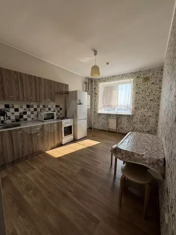 1-к. квартира, 41 м, 7/10 эт. - Фото 1