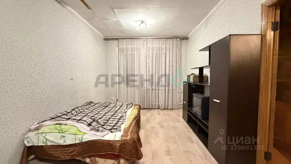 1-к кв. Татарстан, Казань ул. Шамиля Усманова, 5 (33.0 м) - Фото 1
