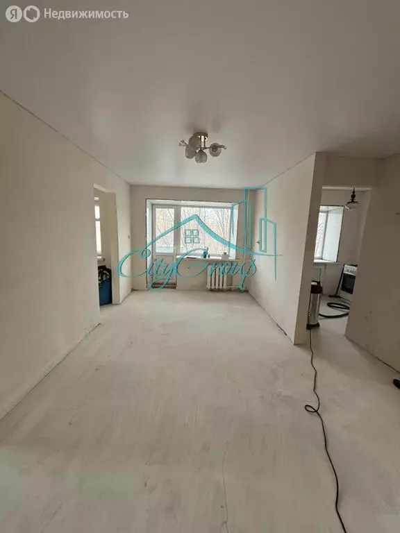 3-комнатная квартира: Орск, микрорайон Новый город, проезд ... - Фото 1