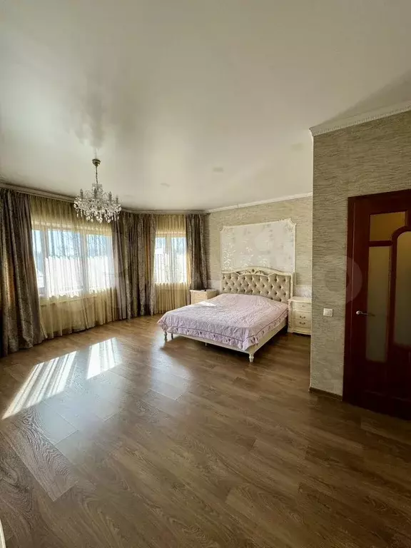 Коттедж 350 м на участке 10 сот. - Фото 0