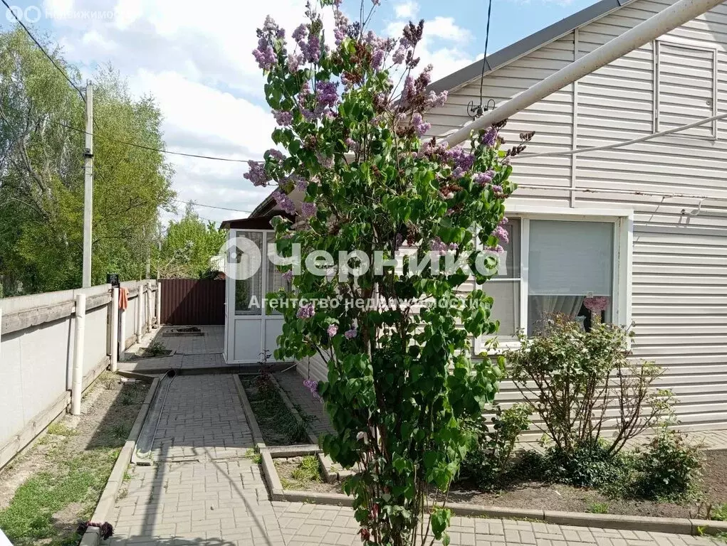 Дом в Новошахтинск, улица Калинина (65.4 м) - Фото 1