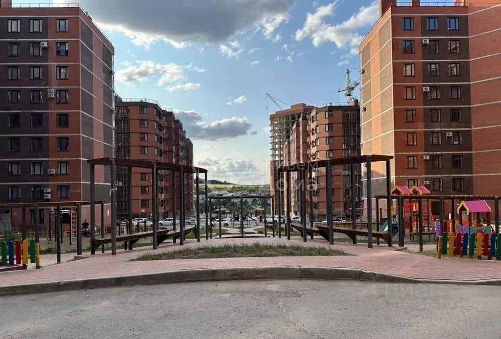 2-к кв. Волгоградская область, Волгоград ул. 70-летия Победы, 21А ... - Фото 0