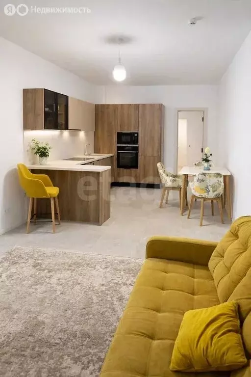 3-комнатная квартира: Тюмень, улица Молодогвардейцев, 5к1 (79.5 м) - Фото 1