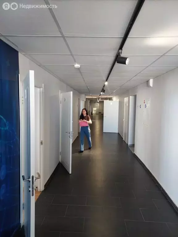 Офис (680 м) - Фото 1