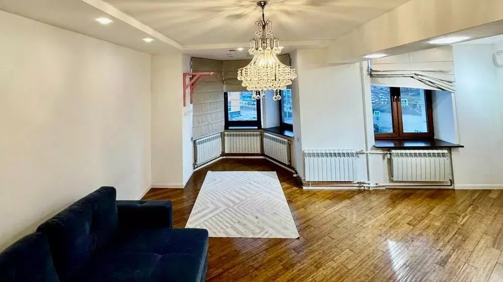 3-к кв. Кемеровская область, Новокузнецк ул. Кутузова, 1 (106.0 м) - Фото 1