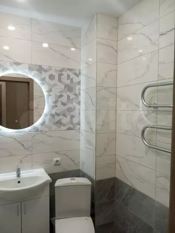 1-к. квартира, 40 м, 1/5 эт. - Фото 1