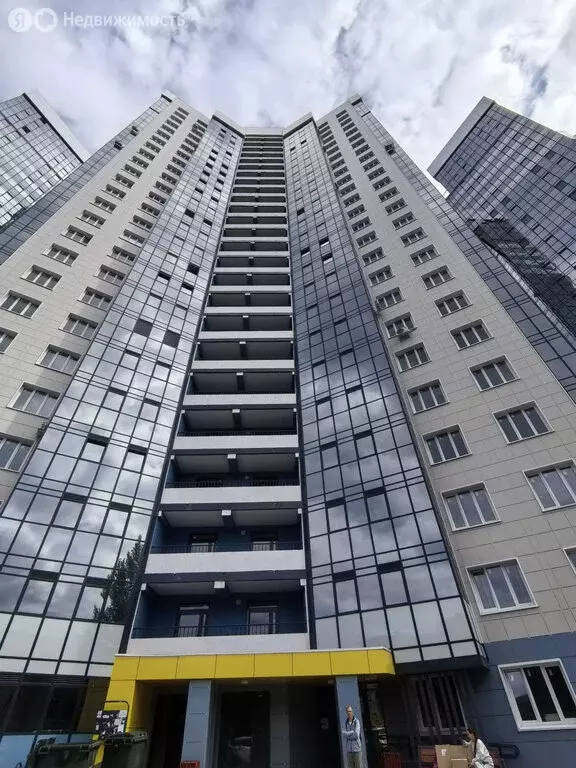 Квартира-студия: Набережные Челны, улица Академика Королёва, 122В ... - Фото 1