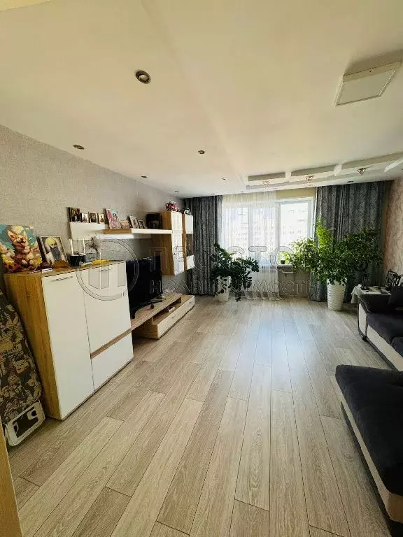 Продается 3-комнатная квартира - Фото 1