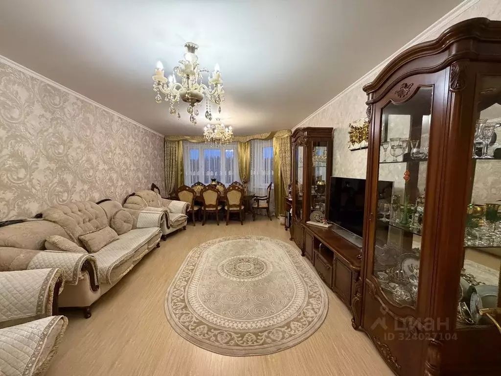 3-к кв. Калужская область, Калуга ул. 65 лет Победы, 29 (90.0 м) - Фото 1