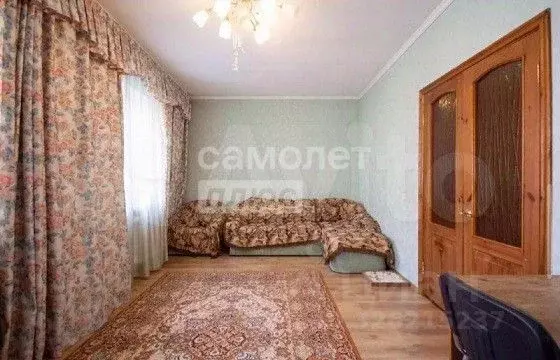 3-к кв. Тюменская область, Тюмень ул. Муравленко, 7 (75.4 м) - Фото 1