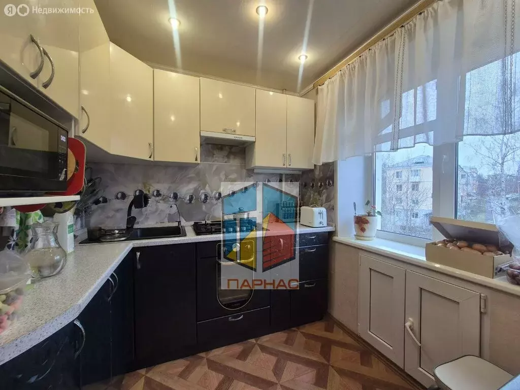 3-комнатная квартира: Краснотурьинск, улица Карпинского, 63 (58.8 м) - Фото 2