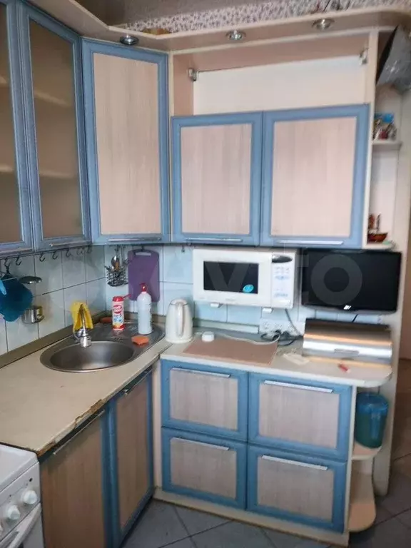 1-к. квартира, 42 м, 8/10 эт. - Фото 0