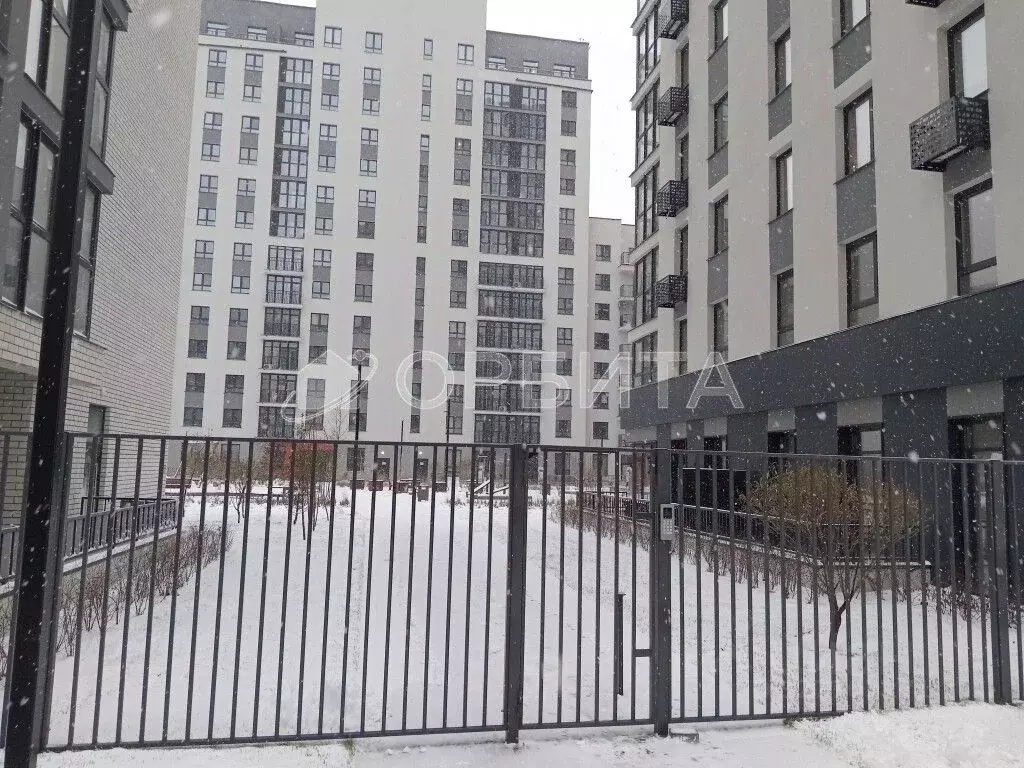 2-к кв. Тюменская область, Тюмень ул. Николая Глебова, 3 (56.5 м) - Фото 1