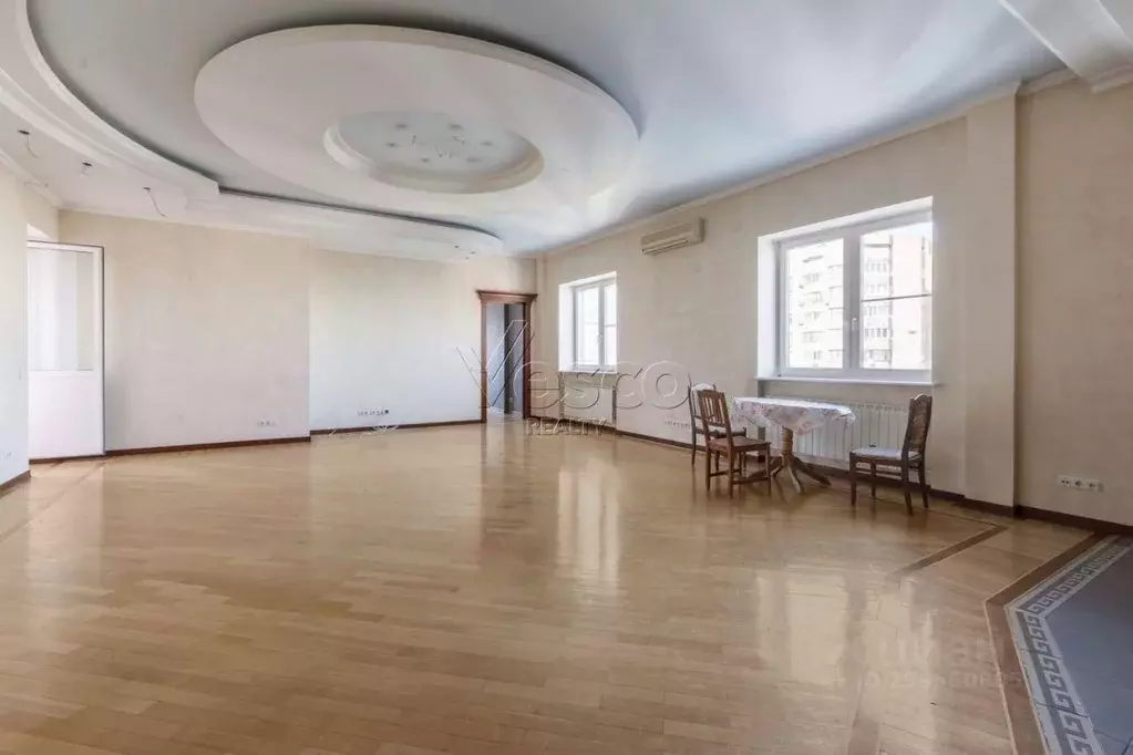 Квартира, 5 и более комнат, 196.1 м - Фото 1